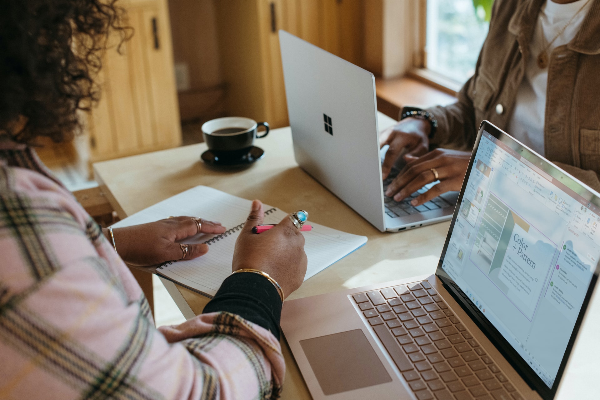 surface-V_JGp9lnojw-unsplash.jpg surface-V_JGp9lnojw-unsplash.jpg